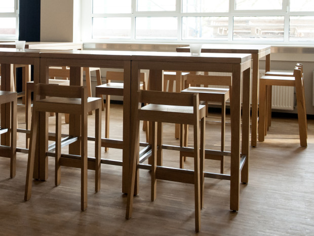 Café Oelsner tabouret PilPil