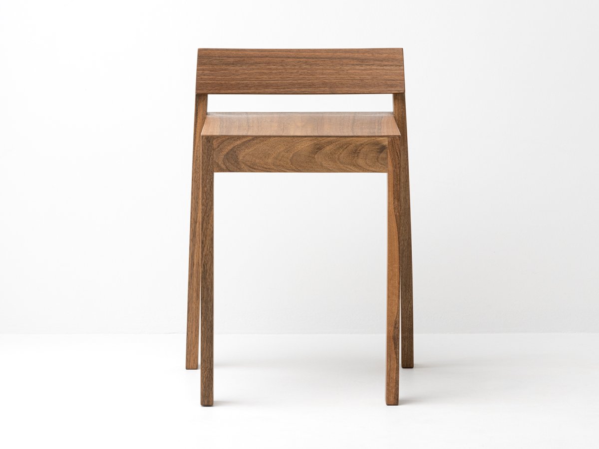 Tabouret MiniPil en noyer - Hauteur d'assise sur mesure