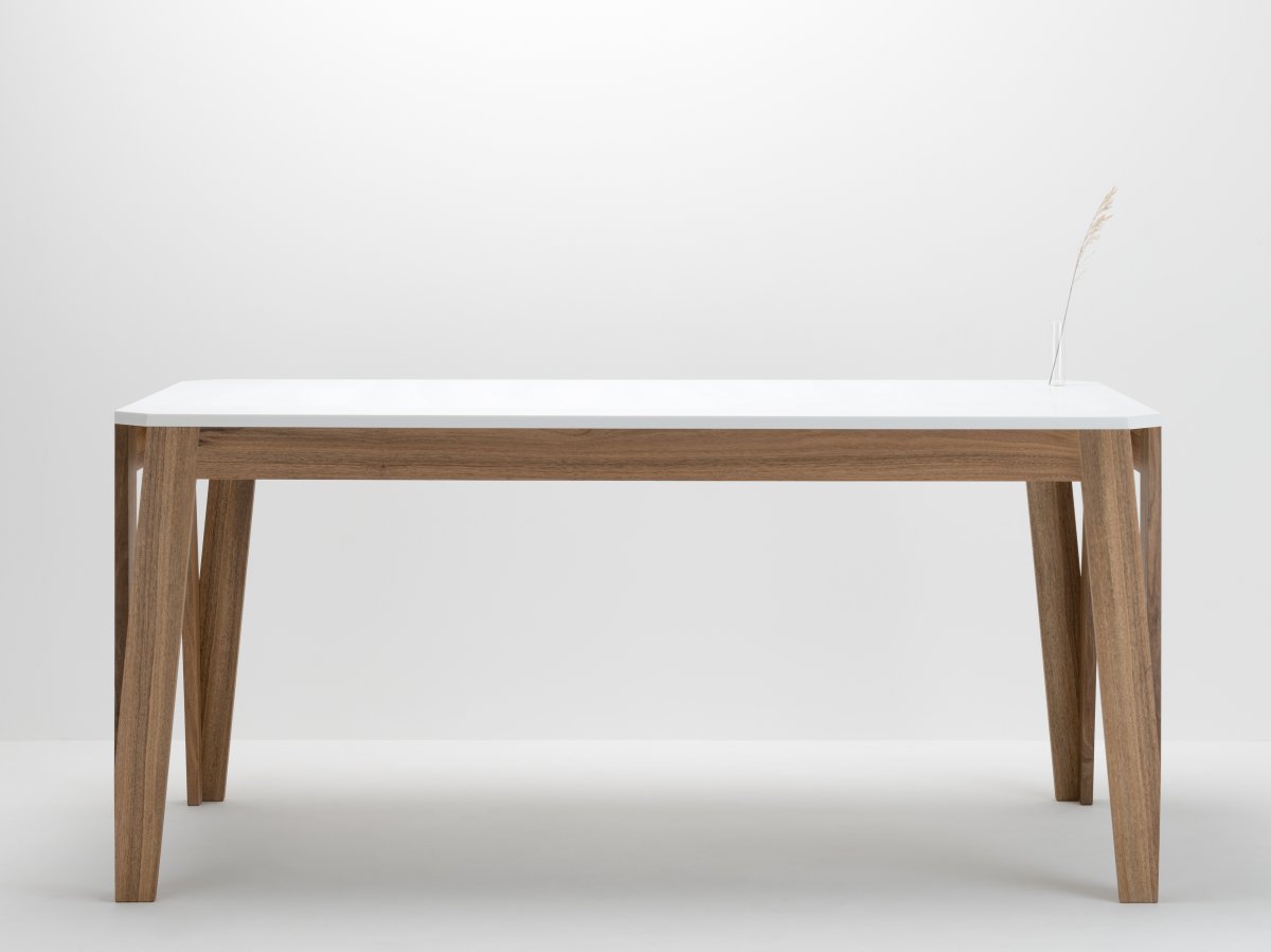 Table en bois massif de noyer design made in france en résine et en bois - MéliMélo