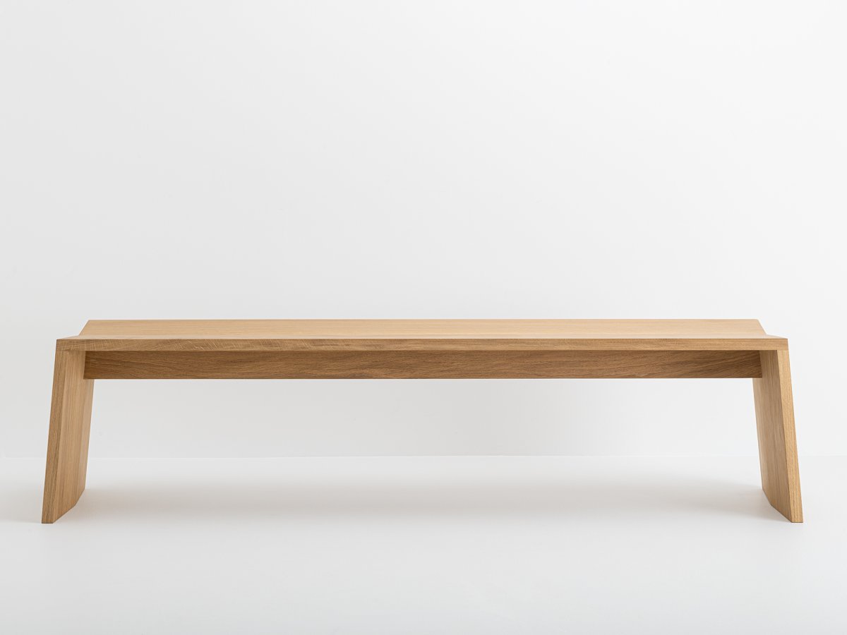 Banc en chêne massif disponible en deux longueurs - PAP