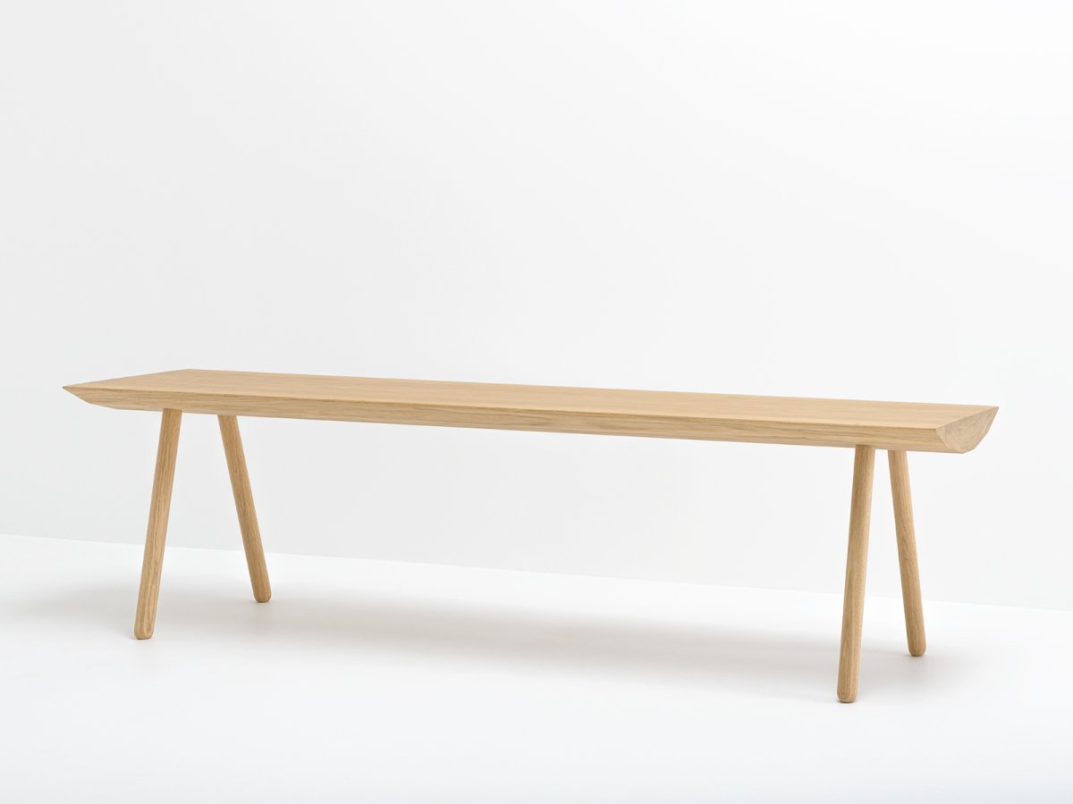 Banc Dendro Light en chêne massif - l'upcycling au service du mobilier haut de gamme
