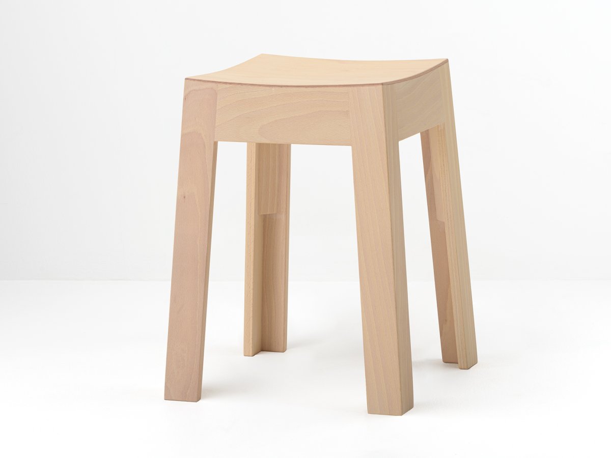 Tabouret bas sur mesure en hêtre - MiniWak