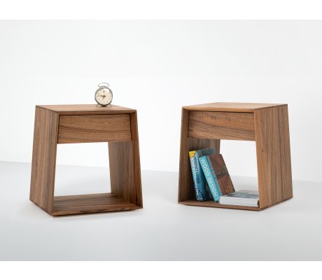 Faites fabriquer votre Table de Chevet en Noyer par notre Atelier !