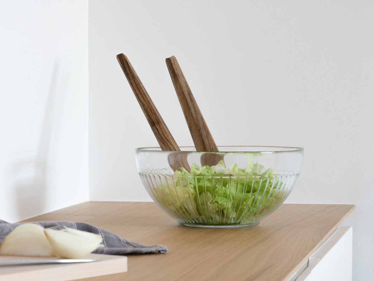 Couverts à salade en bois design en noyer