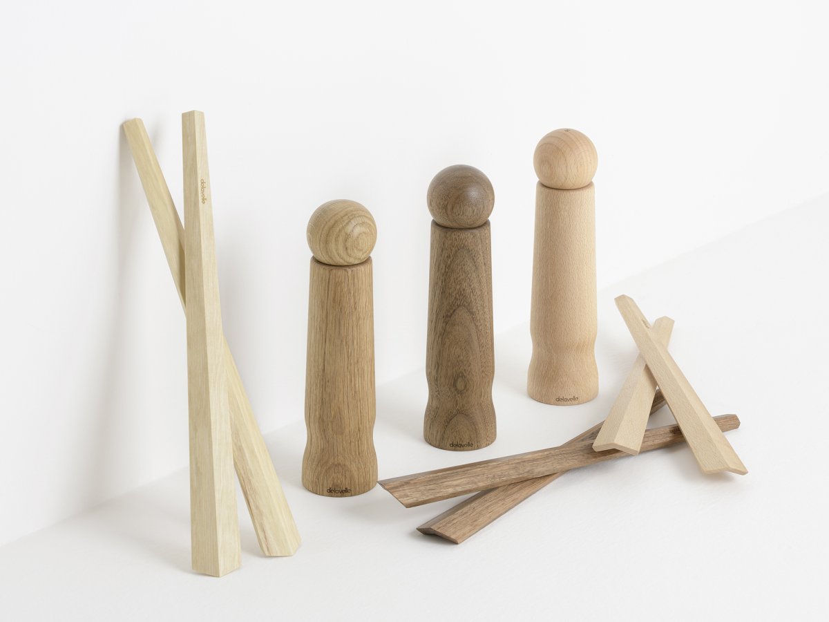 Couverts à salade en bois design en noyer