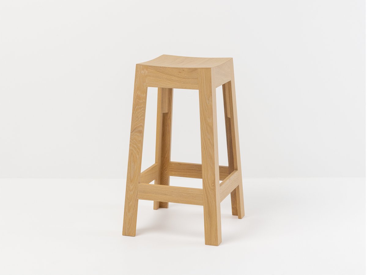 Tabouret haut en bois ajusté pour vous à la hauteur idéale