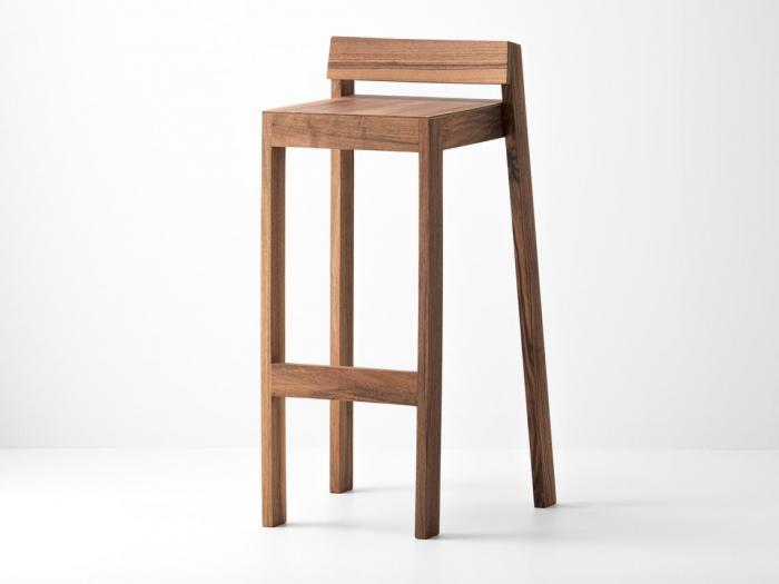 Tabouret PilPil en noyer 100%