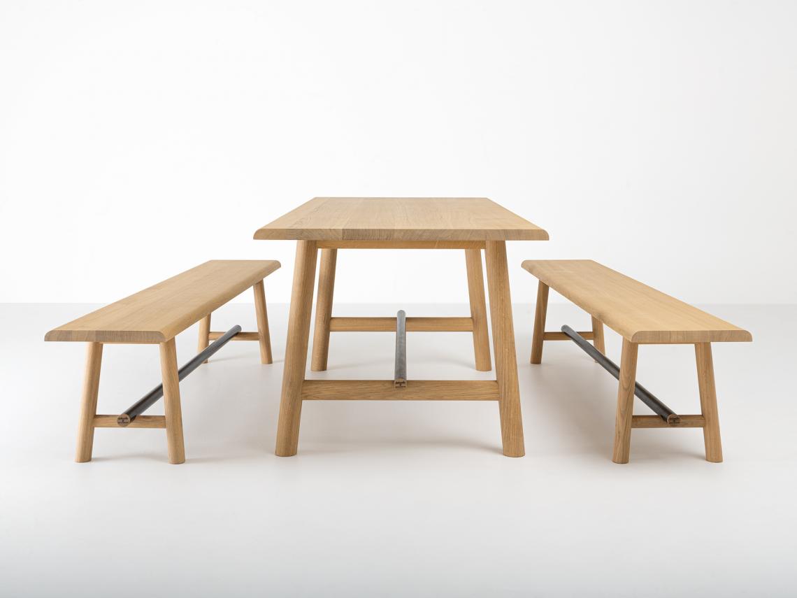 Table et bancs en ch&ecirc;ne et m&eacute;tal - Ostal